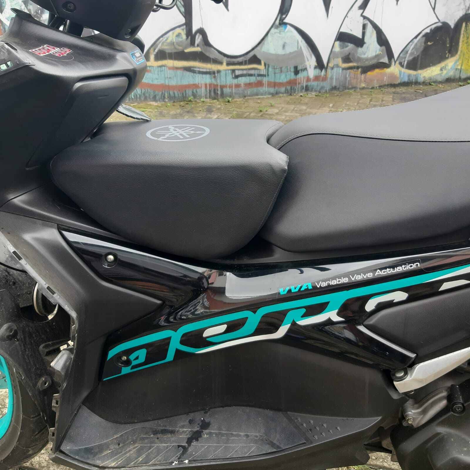 Xe máy yamaha nvx v1 nvx v2 aerox ghế trẻ em phiên bản giới hạn