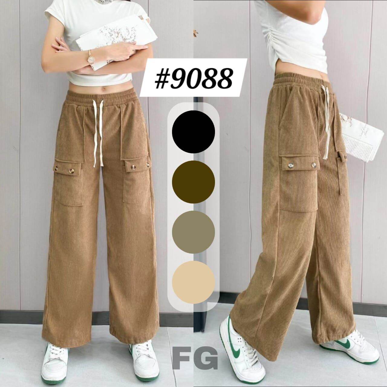 U kinoda külotlarini yechib oladi U kinoda külotlarini yechib oladi