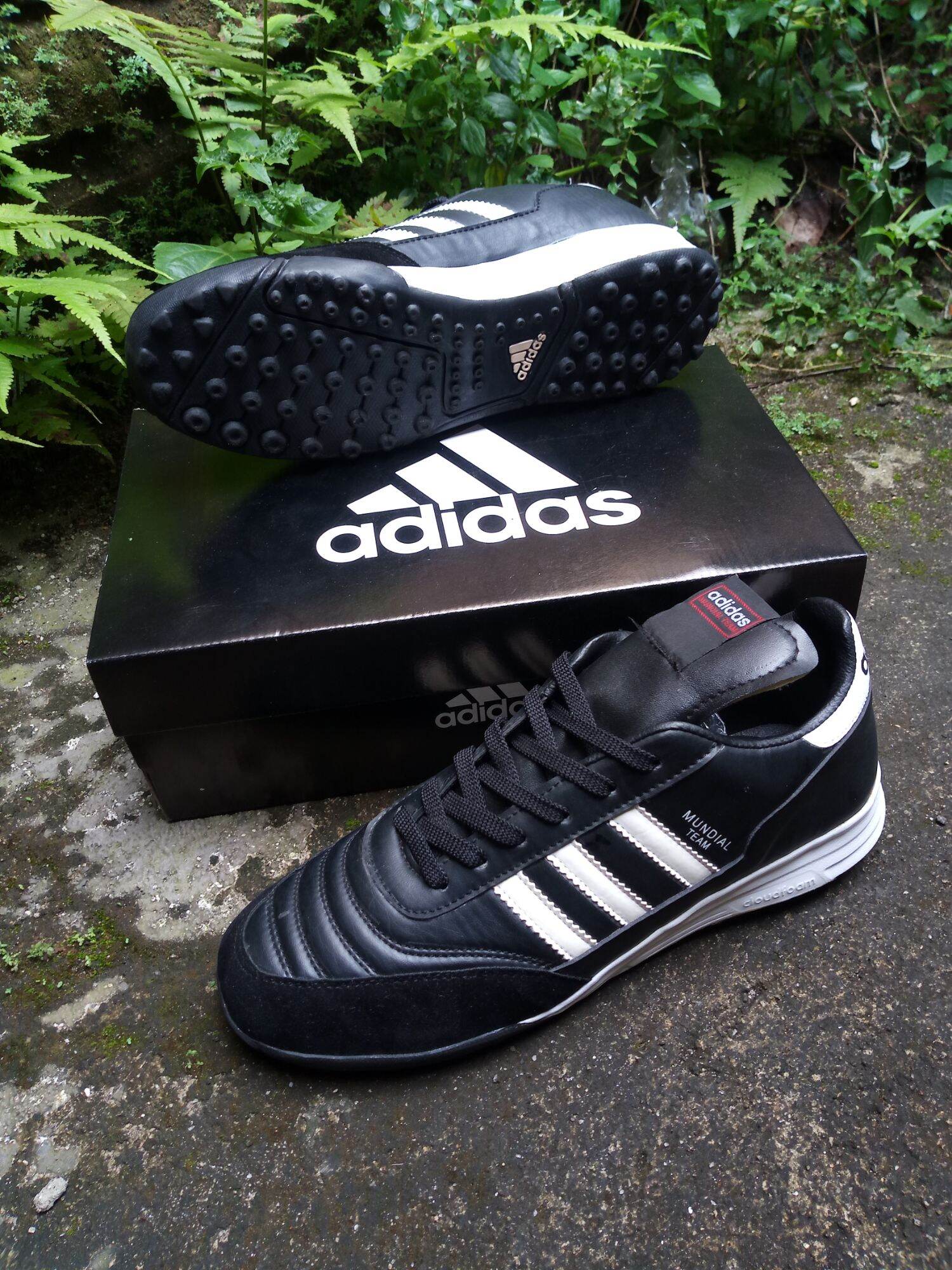 sepatu futsal Copa Mundial Team turf 