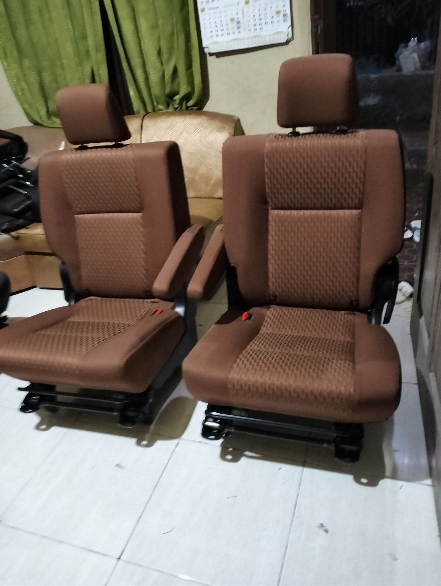 jasa pembuatan jok captain seat Innova reborn Jok Mobil
