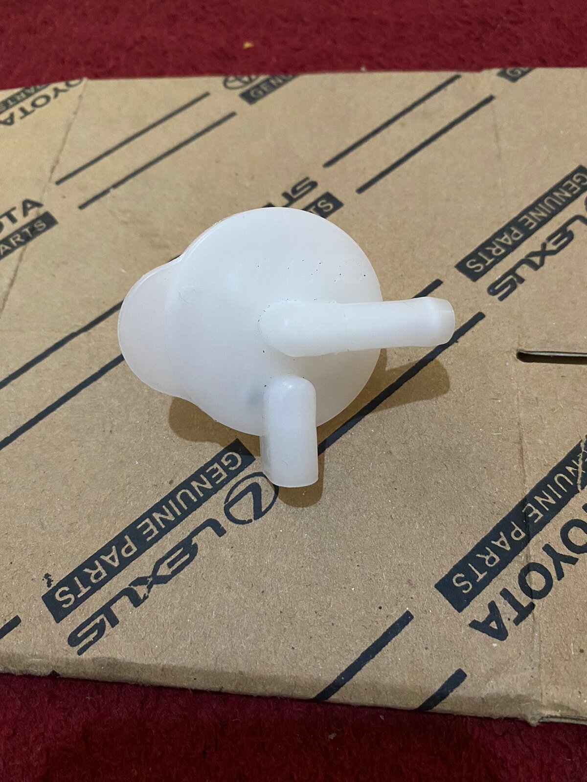 tutup air cadangan radiator toyota daihatsu calya sigra agya ayla Harga 20,000 rupiah*Gratis Ongkir