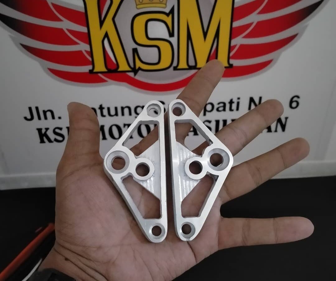 Kupingan Lampu Segitiga Model Cnc Set Kiri Kanan Segi Tiga Saja