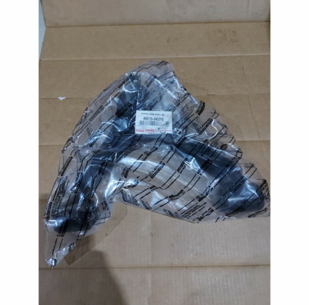 Upper arm sayap atas innova original Harga 740,000 rupiah*Gratis Ongkir