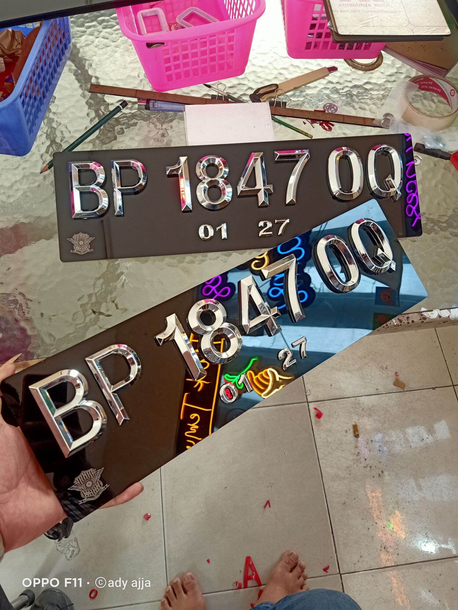 plat mobil || angka segi 5 chrom || logo laser || bonus nama || hrga trmauk 2buah dpn/blkng Harga 550,000 rupiah*Gratis Ongkir