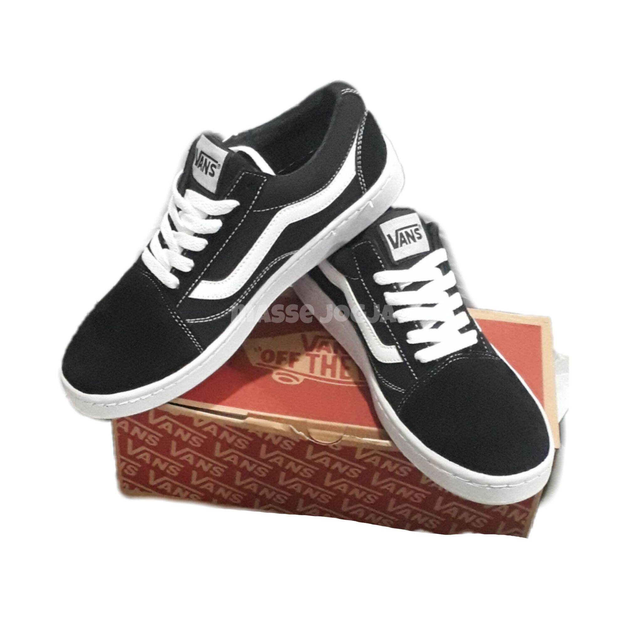 Vans Old Skoll Sepatu Hitam Putih Untuk Pria Wanita Lazada Indonesia