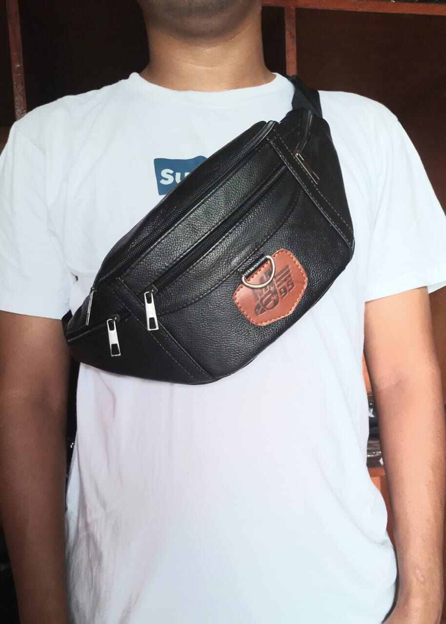 Jual Playboy Men's Chest Bag / Sling Bag / Crossbody Bag (Tas Dada / Tas  Selempang Pria) - Abu-Abu Original 2023