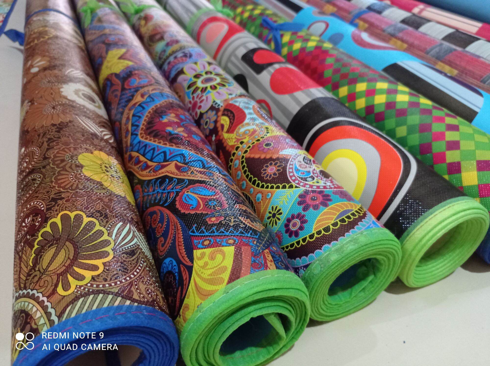 Karpet/ Tikar spon karakter batik dan minimalis 200x120cm/1.8mm/ Kulit jeruk Tidak licin/A