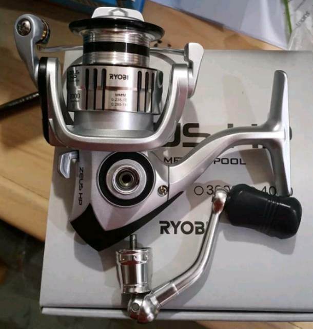 RYOBI - 【新品】RYOBI スピニングリール　ZEUS HP 2000 RYOBI - 【新品】RYOBI スピニングリール ZEUS HP 2000の通販 by