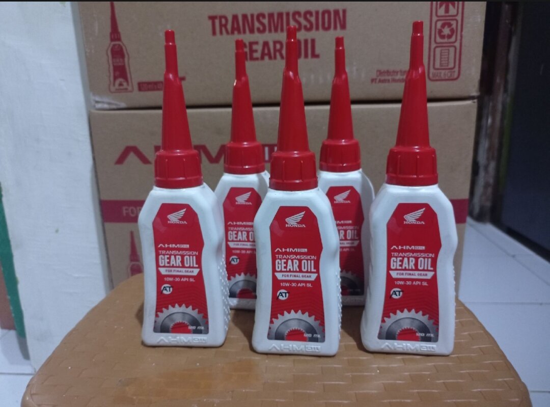 Oli gardan AHM 120mlA Harga 18,000 rupiah*Gratis Ongkir