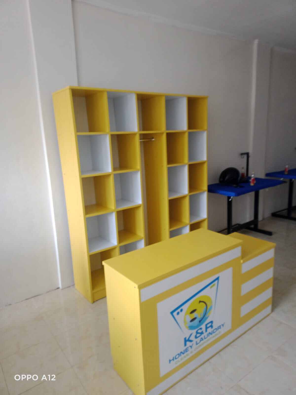 Rak Laundry & Meja Kasir Logo Nama Meja Kasir. Pemesanan Jabodetabek