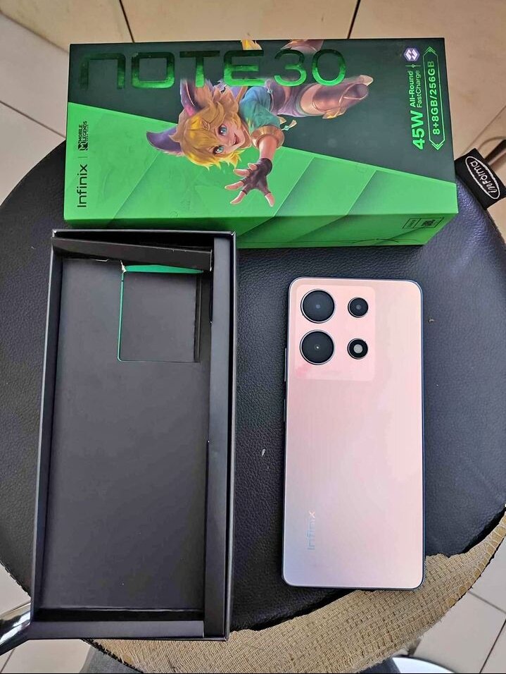 second Infinix note 30 8 256 Harga 1,750,000 rupiah*Gratis Ongkir