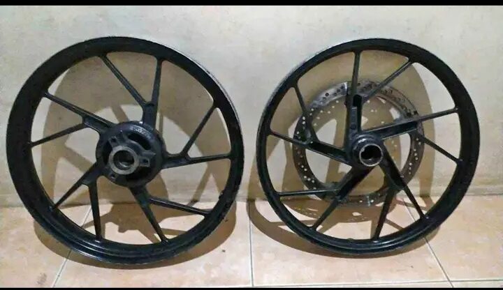 velg racing set suzuki satria Fu ori second Harga 550,000 rupiah*Gratis Ongkir