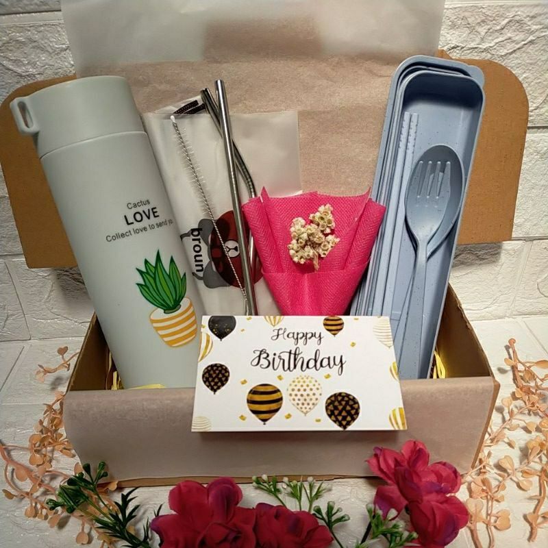 Hampers Wisuda Hampers Ulang Tahun Hampers Ultah Kado Wisuda Kado Ultah Kado Ulang Tahun Hampers Murah…