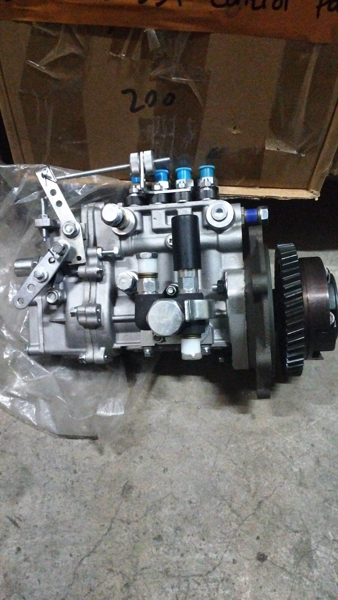 BOSPOM / FUEL INJECTION PUMP 4BDG Harga  6,755,000 Ringgit*Penghantaran Percuma