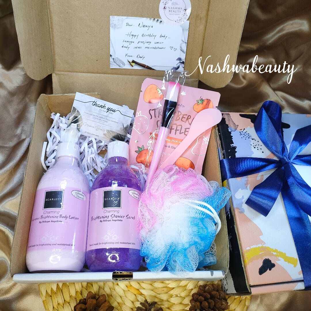 Hampers Scarlett โ Giftbox Untuk Kado Wisuda