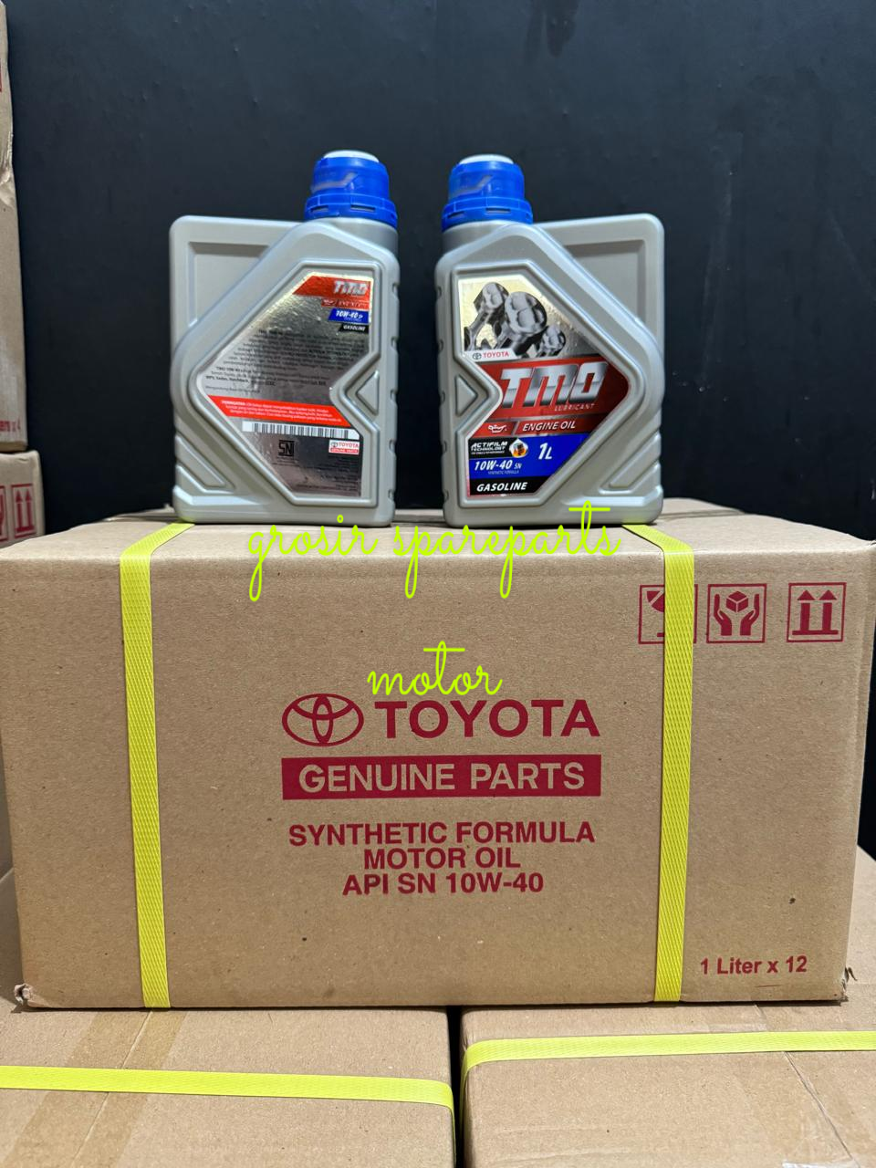 OLI TMO TOYOTA BENSIN 1 LITER 10W-40 API SN HARGA PERDUS 1 DUS Giá 605,000 Đồng*Miễn phí vận chuyển
