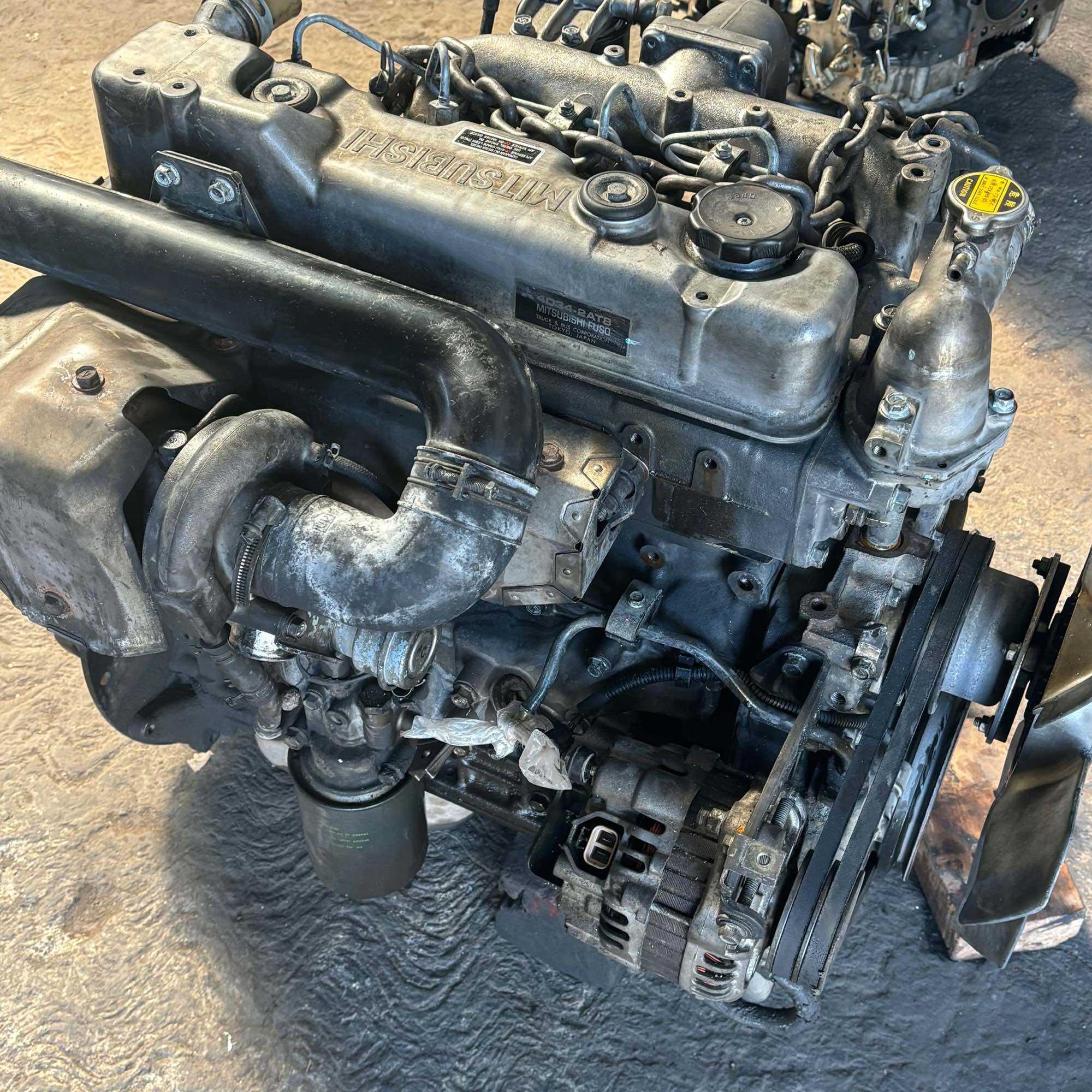 Mesin canter 125 HD Tahun 2016 Harga 65,000,000 rupiah*Gratis Ongkir