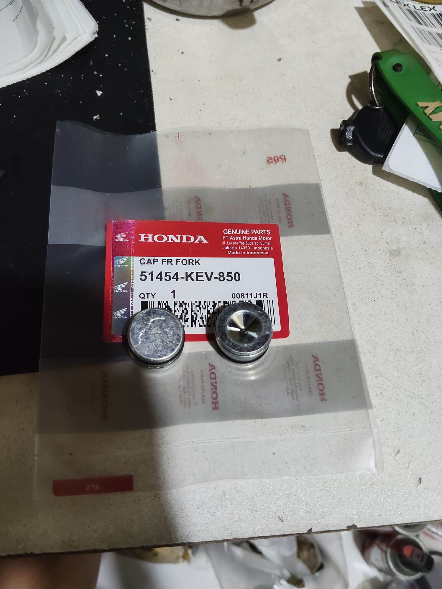 Make the Front Shock of the Old Vario, Vario Cbs, Techno Beat, Supra Fit, Grand Legend. Harga 25,000 rupiah*Gratis Ongkir