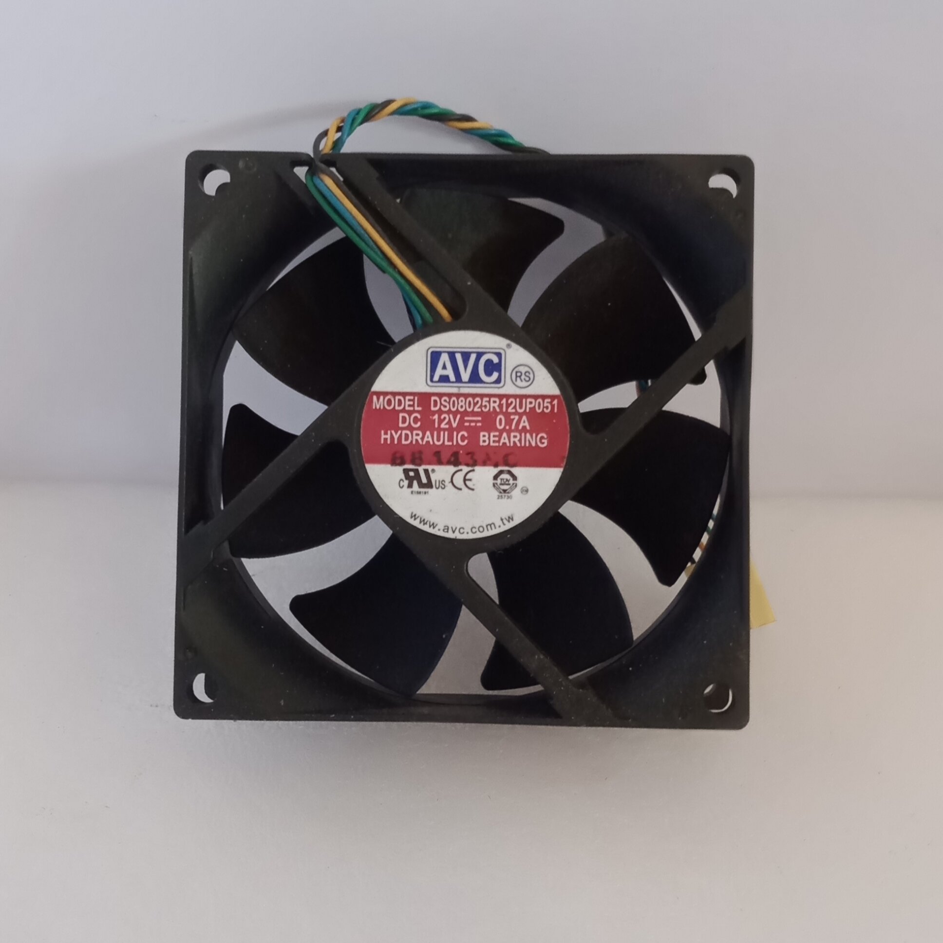 KIPAS HIGH SPED 8X8CM 12V 0.50A LEBIH SESUAI PRODUK Harga 18,000 rupiah*Gratis Ongkir