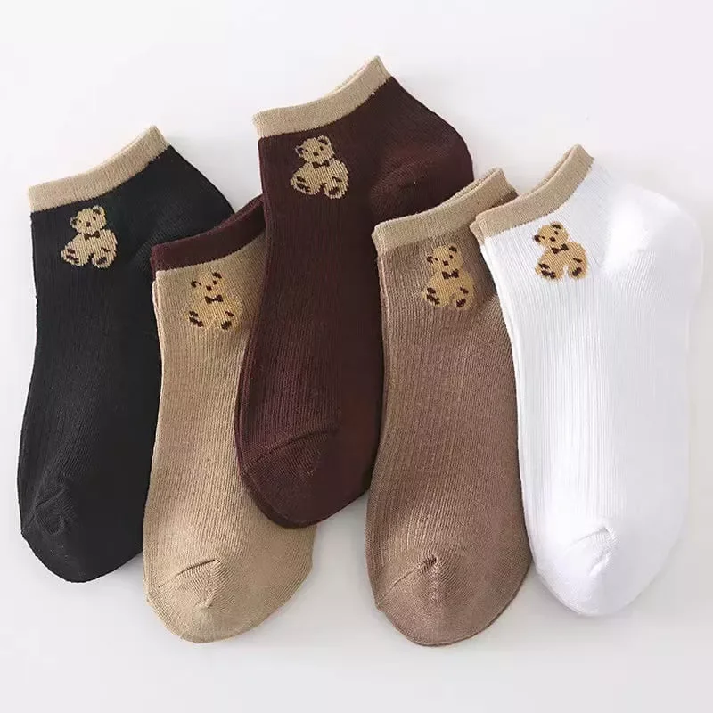 Paket 5 pasang 5 Motif Beda Kaos Kaki Wanita pendek semata kaki motif Bear lucu fashion korea/ ankle socks model simpel Harga  16,900 rupiah*Gratis Ongkir