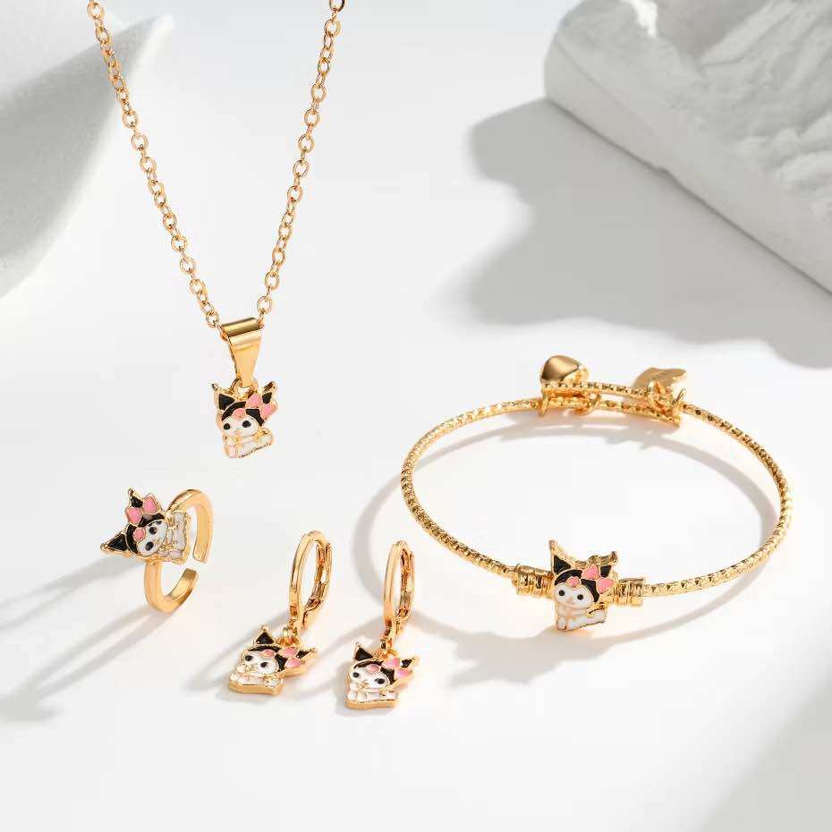 PERHIASAN ANAK PAKET LENGKAP Harga  500,000 rupiah*Gratis Ongkir