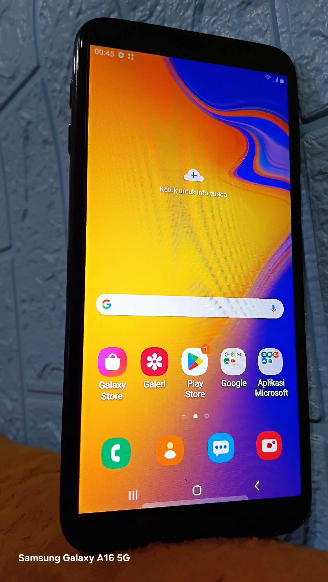 Samsung galaxy j4+ second kondisi mulus original Giá 750,000 Đồng*Miễn phí vận chuyển