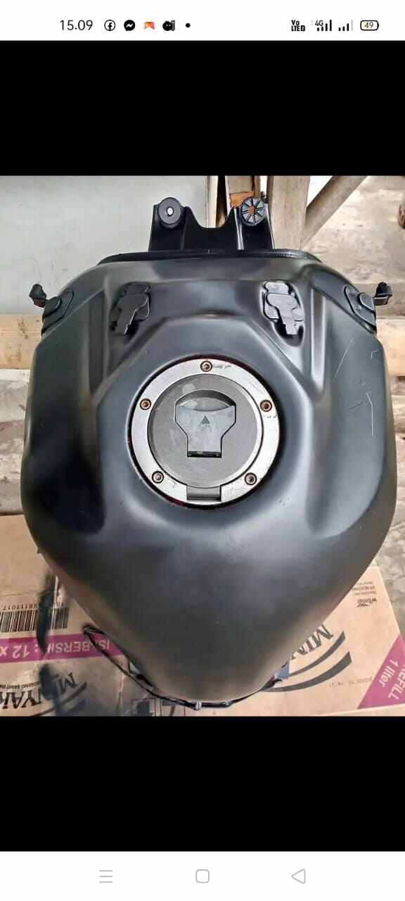 Tanki new cb 150R StreetFire copotan Harga 1,250,000 rupiah*Gratis Ongkir