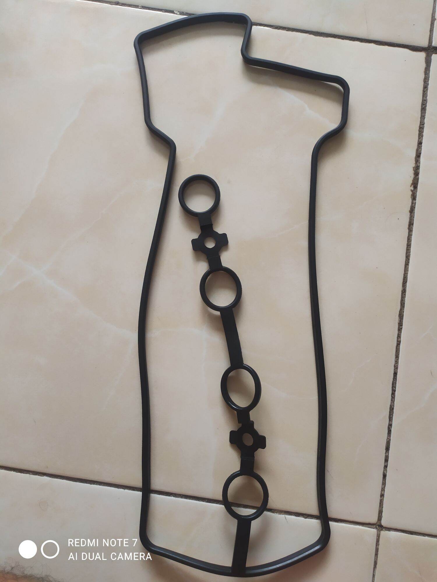 Paking Tutup Klep Toyota Avanza 1,3. Harga 30,000 rupiah*Gratis Ongkir