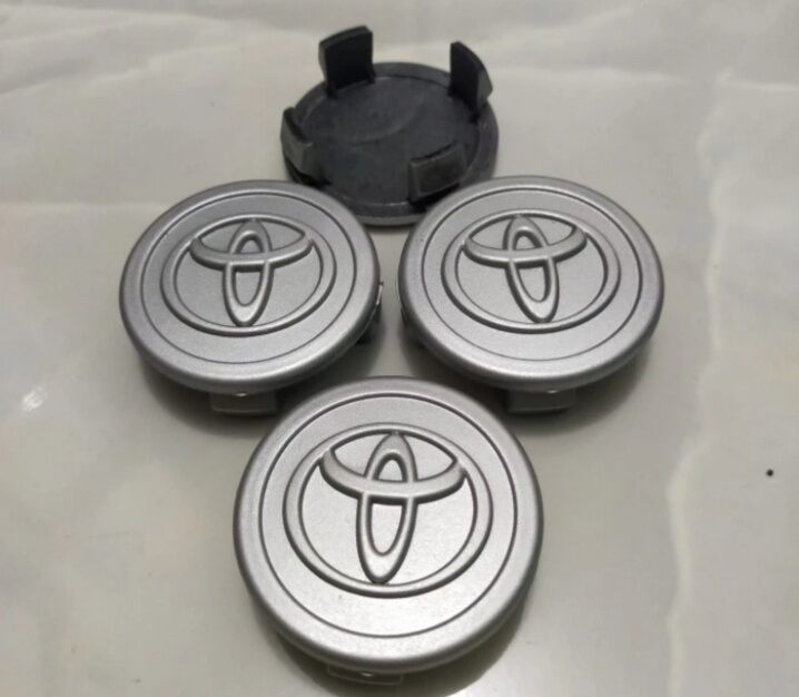 dop roda tutup velg toyota innova kijang dll Harga 15,000 rupiah*Gratis Ongkir