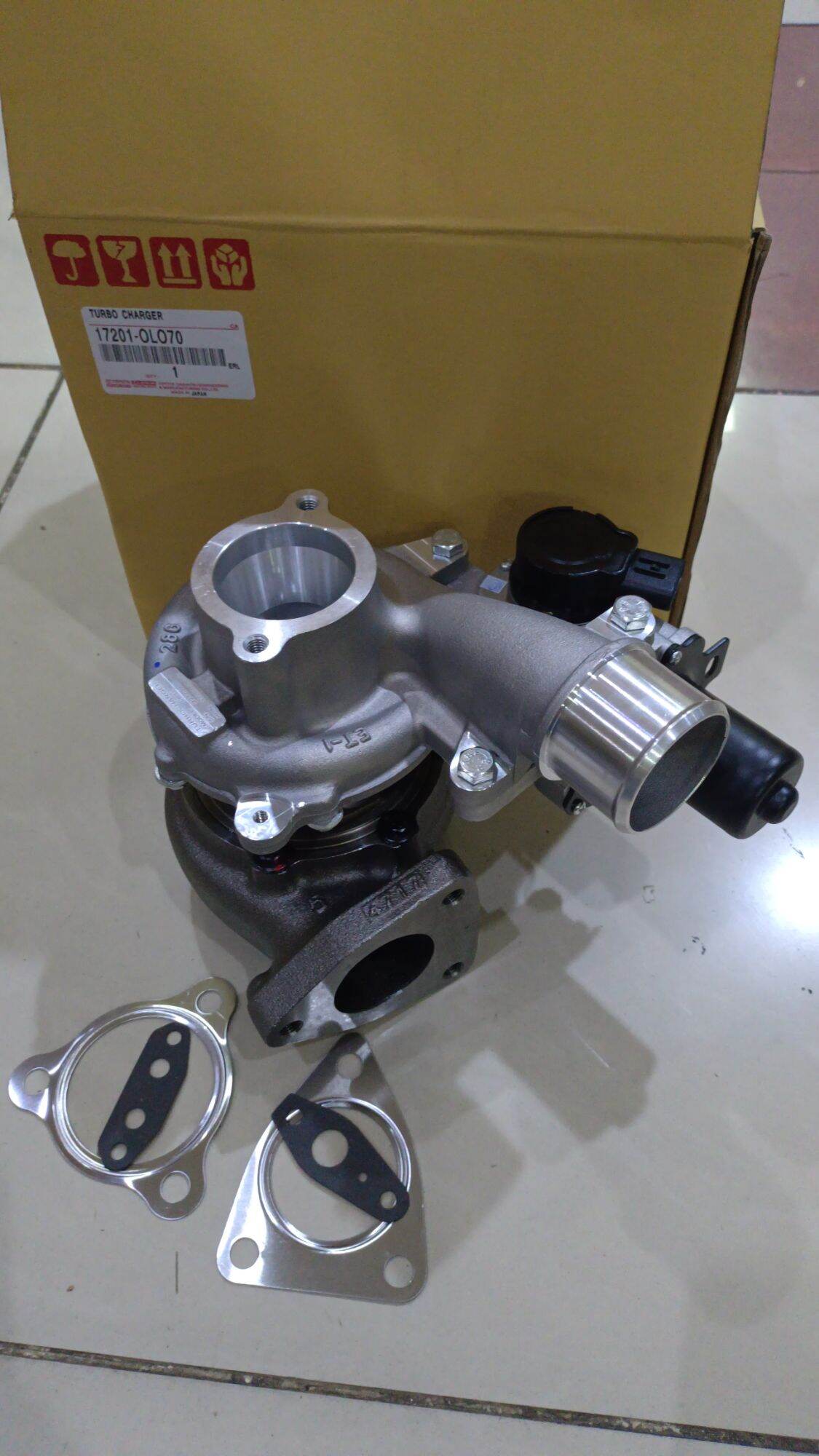 TURBO CHARGER HILUX 2.5CC 2KD 2012 17201-OLO70 Harga 5,500,000 rupiah*Gratis Ongkir