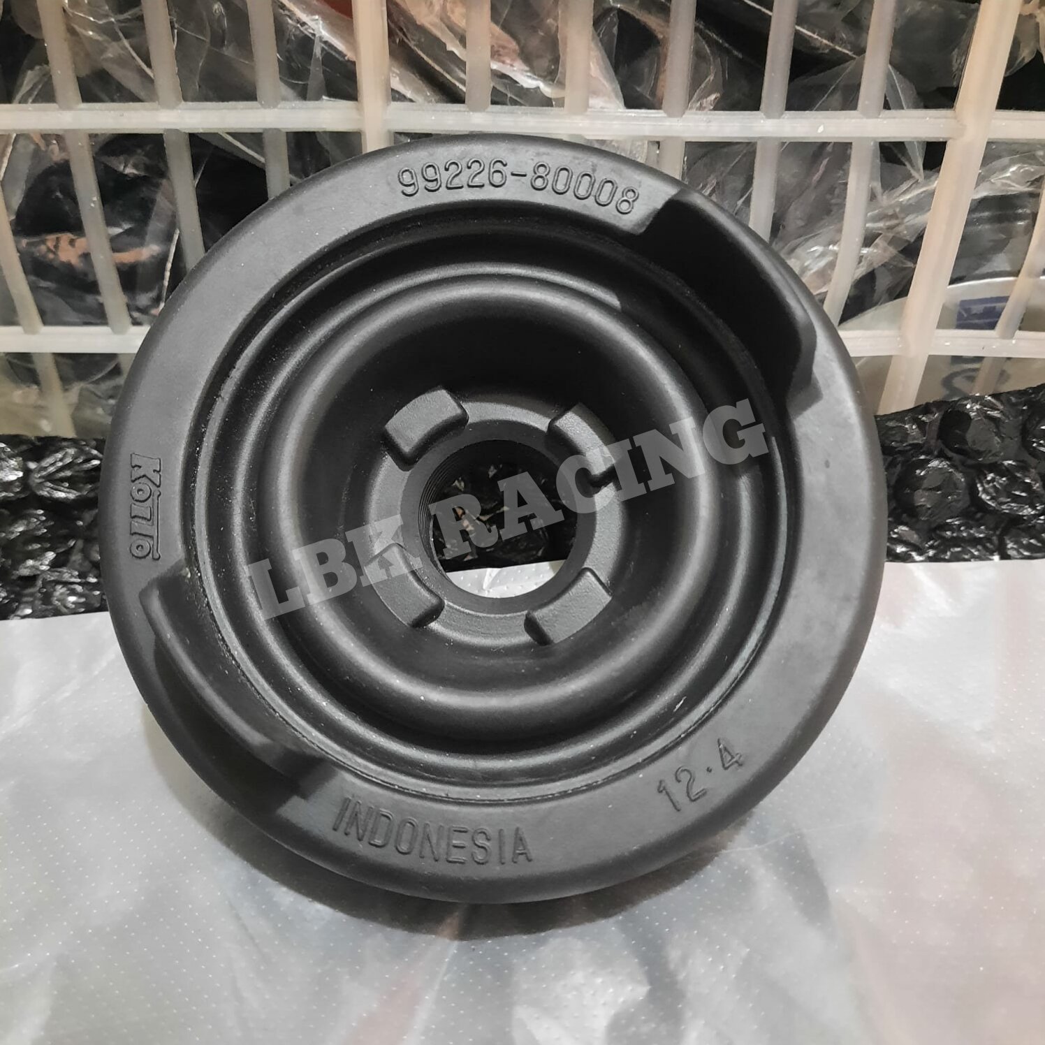 KARET PENUTUP LAMPU DEPAN H4 KOITO MOBIL UNIVERSAL TOYOTA HARGA SATUAN ORIGINAL Harga  25,000 Ringgit*Penghantaran Percuma