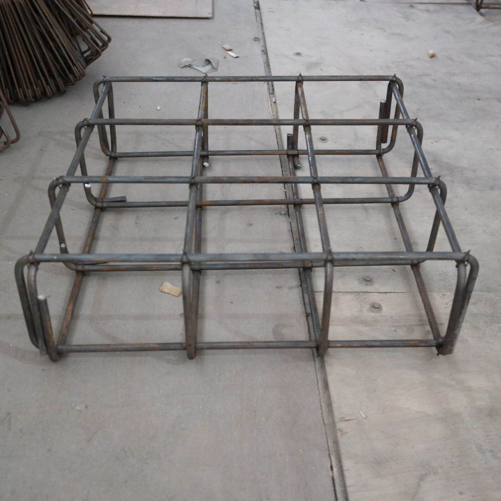 besi cor beton cakar ayam ukuran 40×40×15 besi 8mm(6,51) dan besi8mm (7.91)