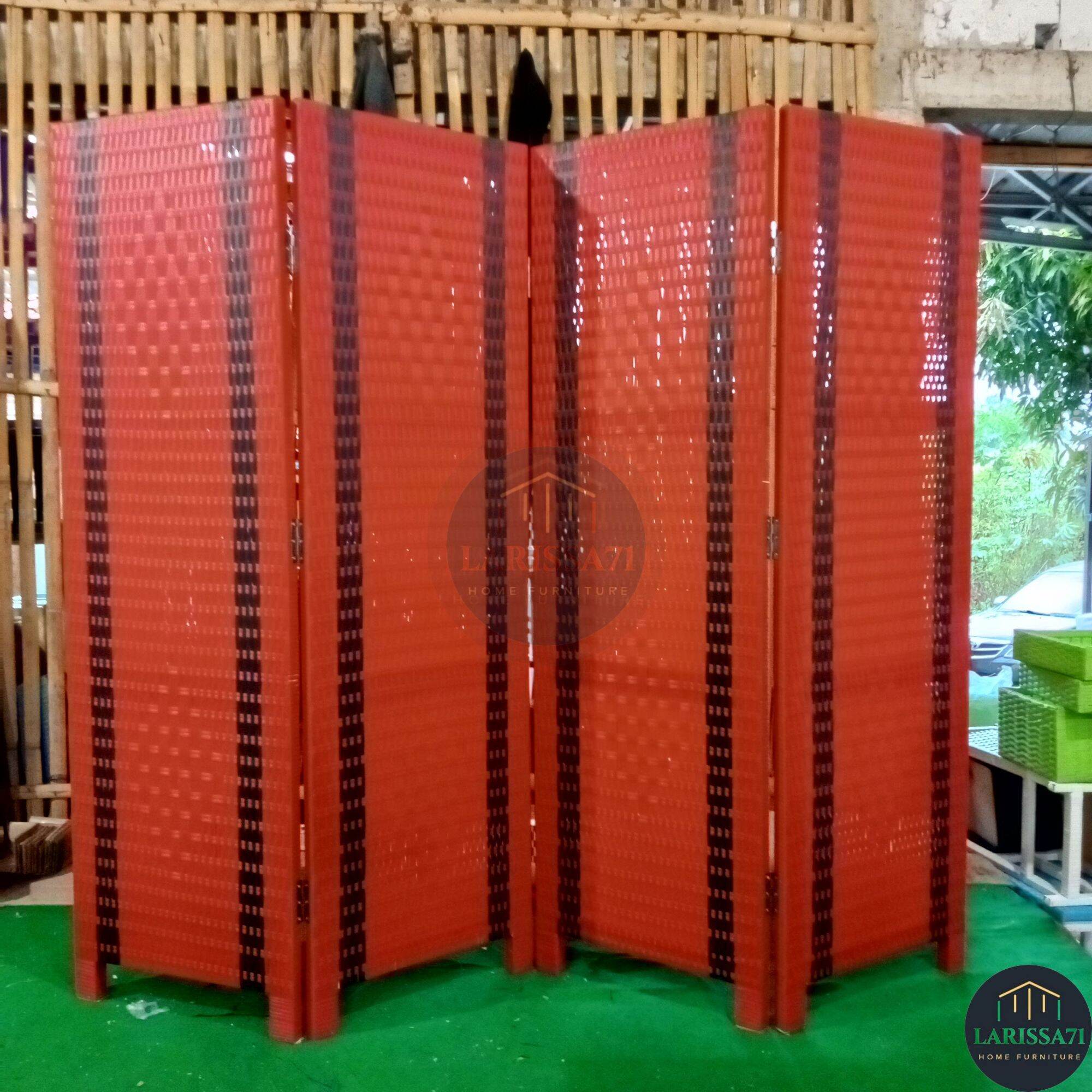 Pembatas Ruangan Rotan Sintetis 4 Panel