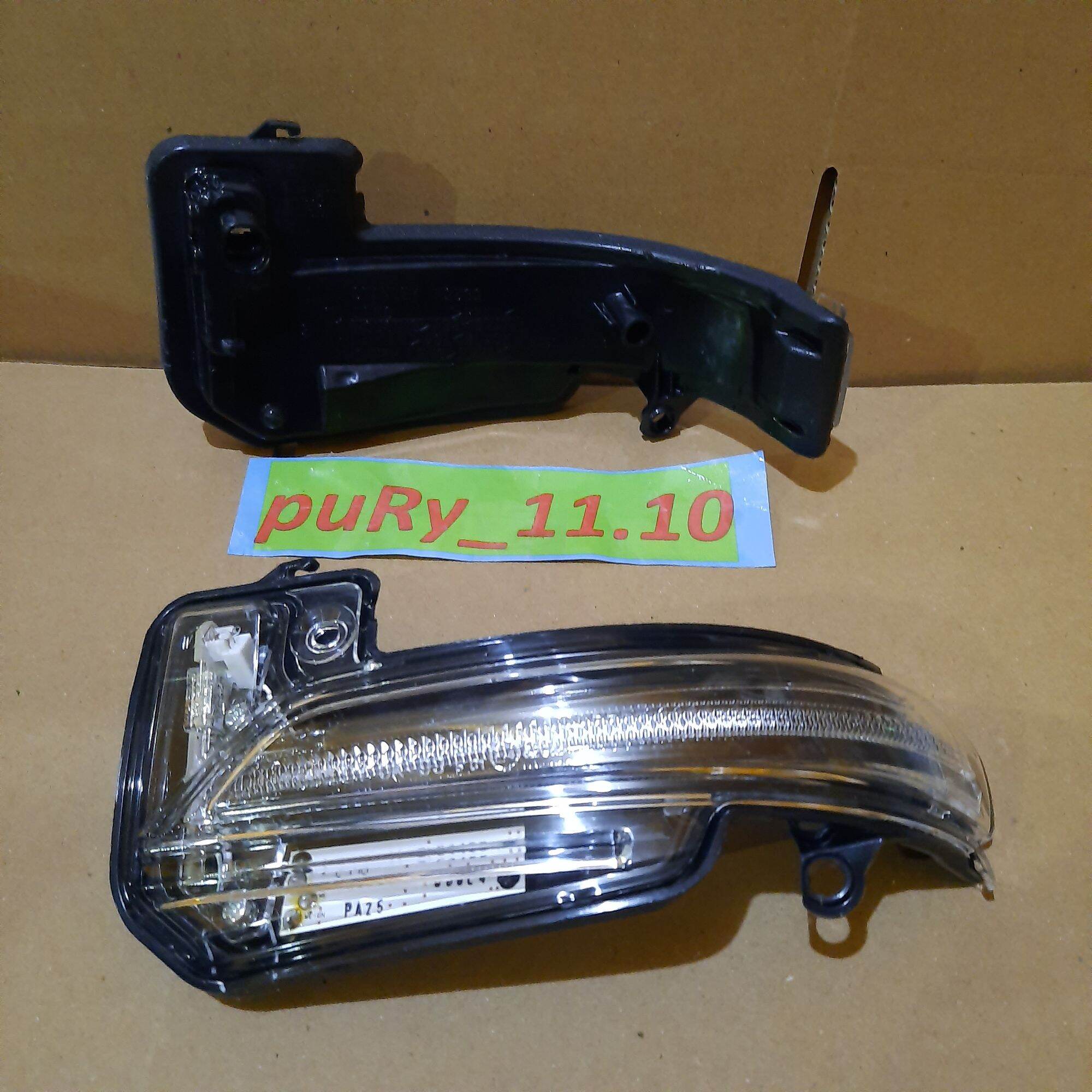 Lampu Sen Sein Spion Innova Reborn Venturer Fortuner Vrz Gr Sport