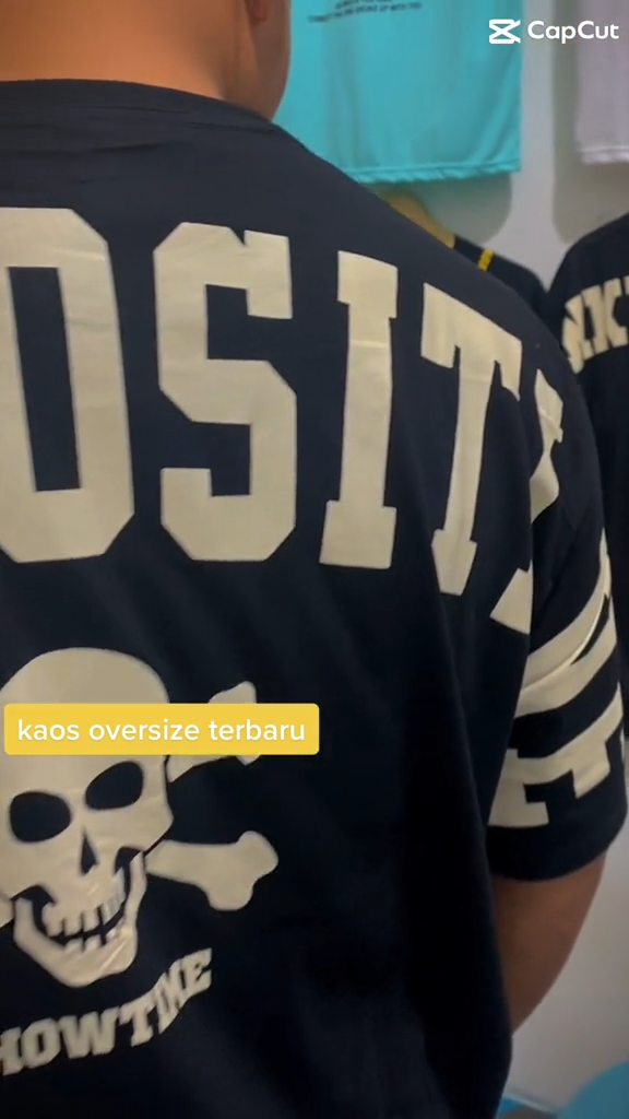 HALWA MARKET / KAOS OVERSIZE MOTIF THUGLIFE / KAOS THUGLIFE TOPI / KAOS OVERSIZE ANAK MUDA / KAOS OVERSIZE PRIA DAN WANITA DEWASA / KAOS OVERSIZE COWOK & CEWEK TRENDY / KAOS OVERSIZE BAHAN KATUN TEBAL / KAOS OVERSIZE MURAH MERIAH /