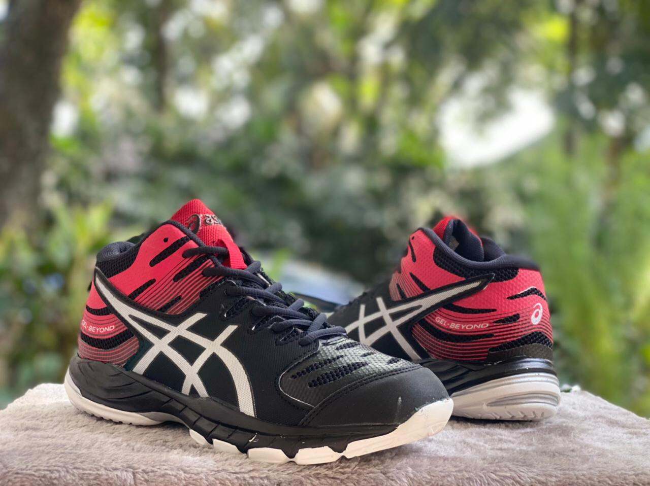 sepatu asics gel beyond