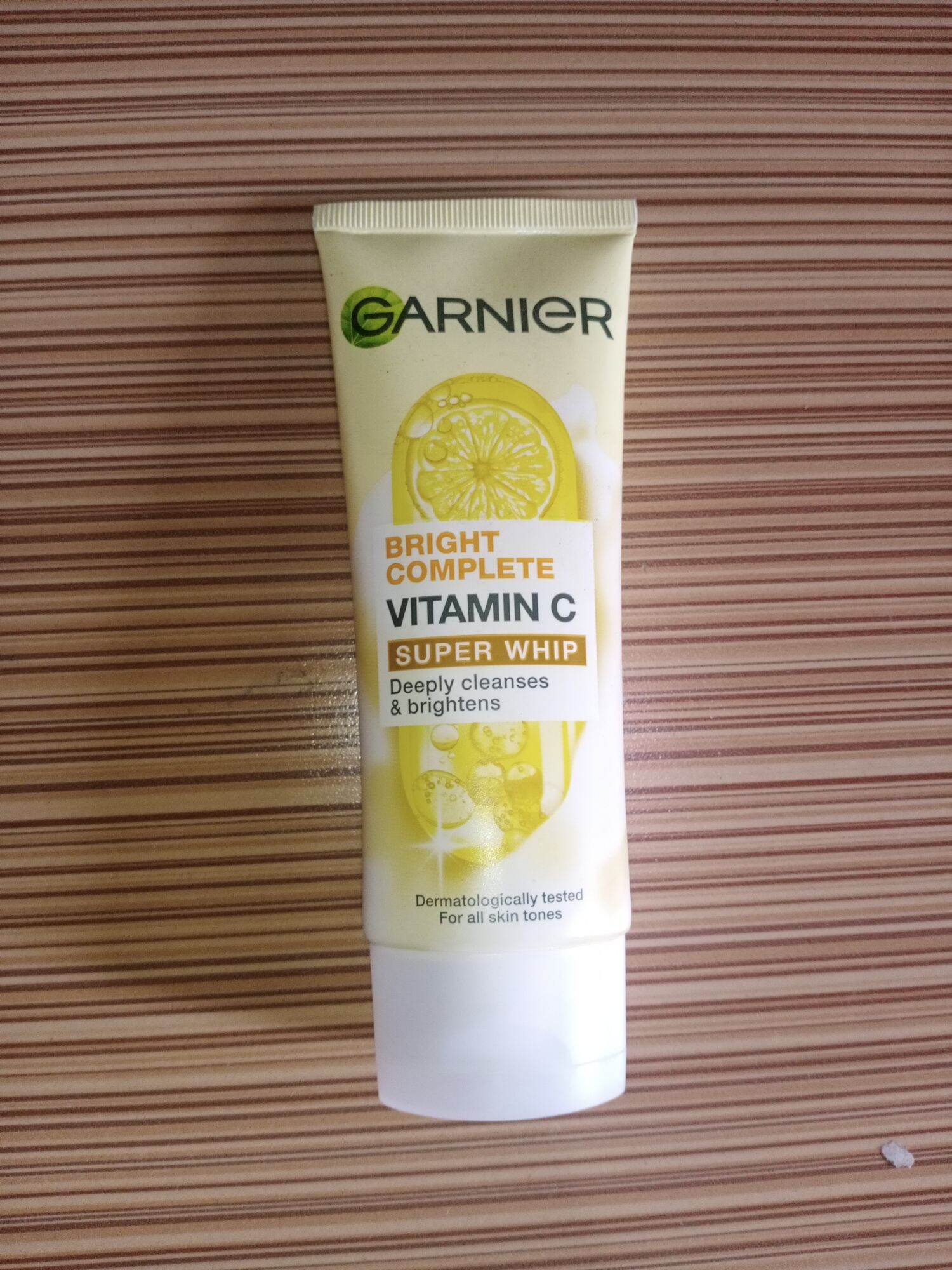 GARNIER BRIGHT COMPLETE 100 ml / Garnier Vitamin C Face Wash 100ml ...
