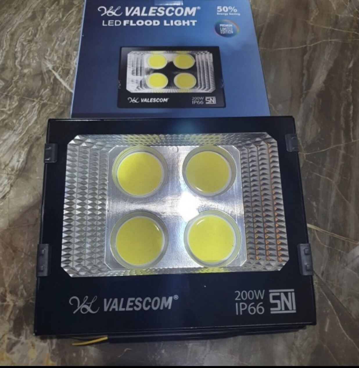 Harga lampu hias	 Lampu Sorot Led 200W 200 Watt Cob Vlc 	