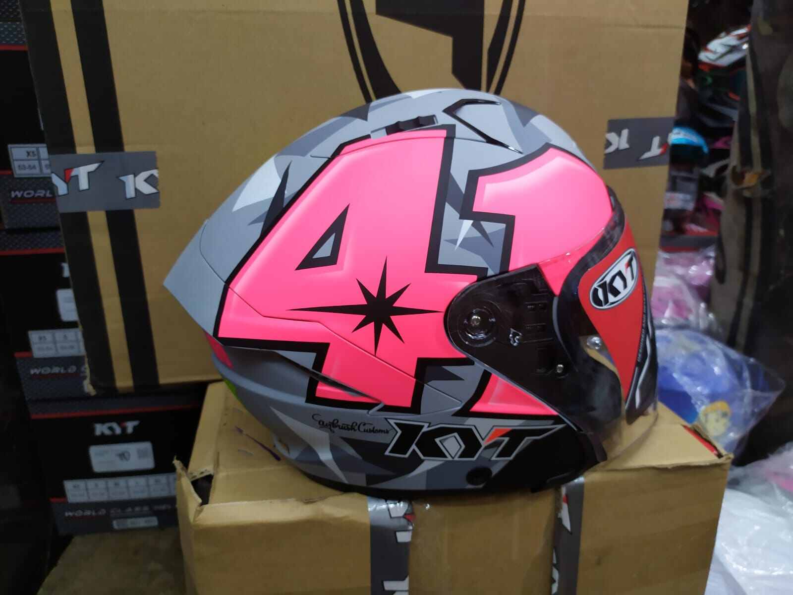 Helm hot sale kyt 41