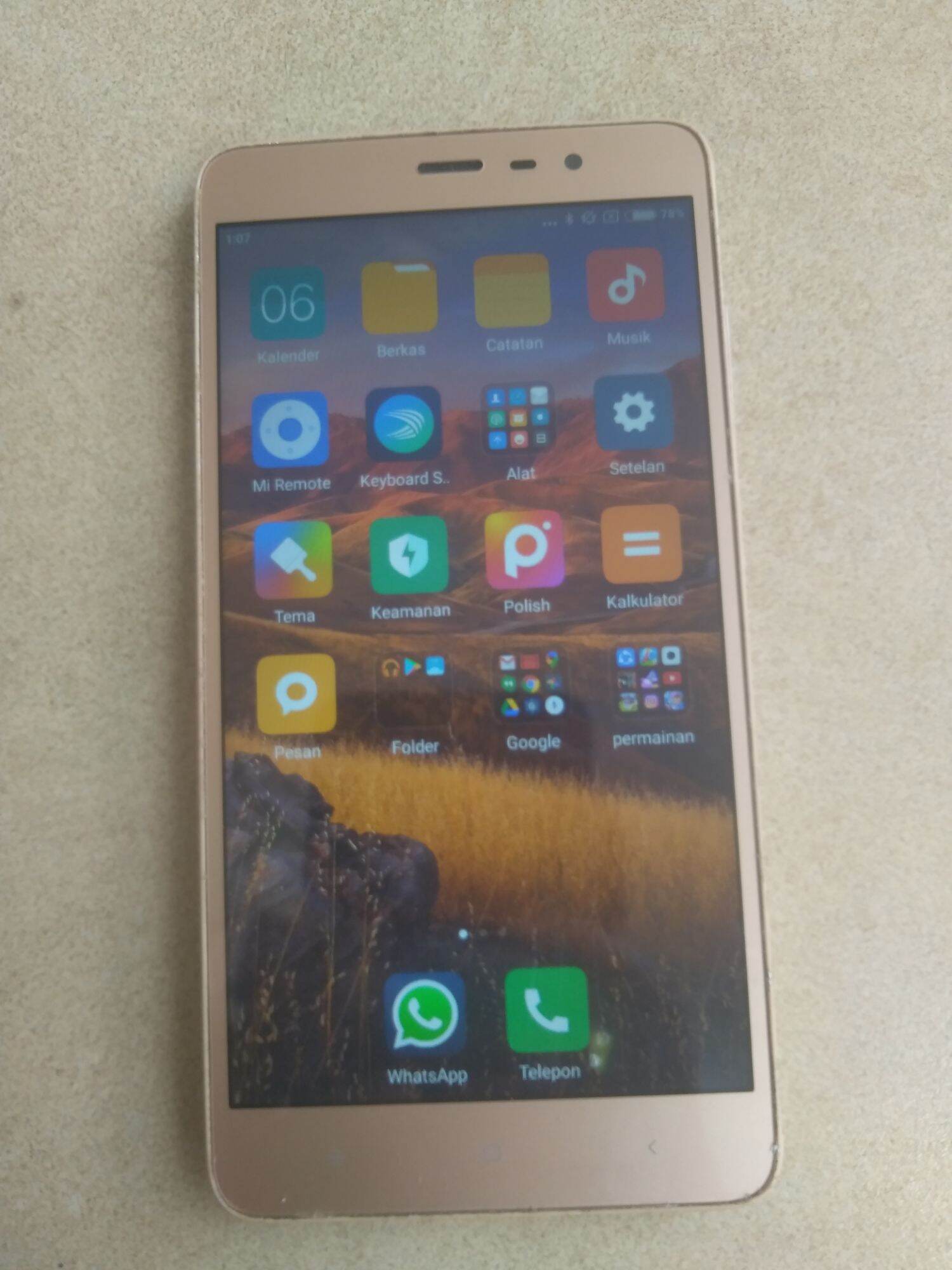 hp redmi note 3 ram 3/32 gb second Harga  465,000 Ringgit*Penghantaran Percuma