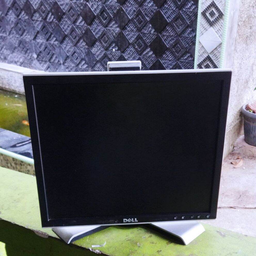 Monitor 17 inch kotak murah bergaransi Lazada Indonesia