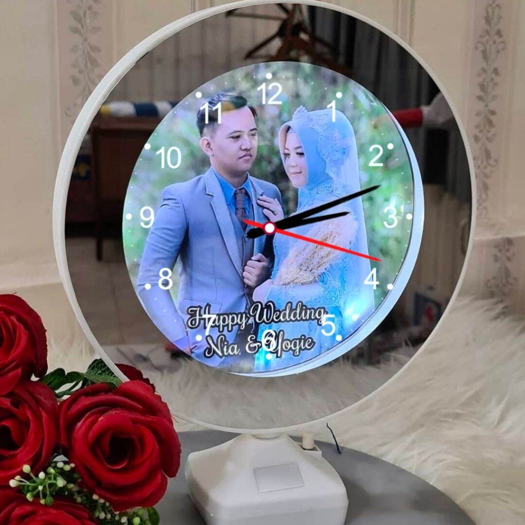 Everyday a Clock Table Clock Mirror Magic Glass Mirror Photo Frame Led Light hadiah hadiah Hamper Custβ¦