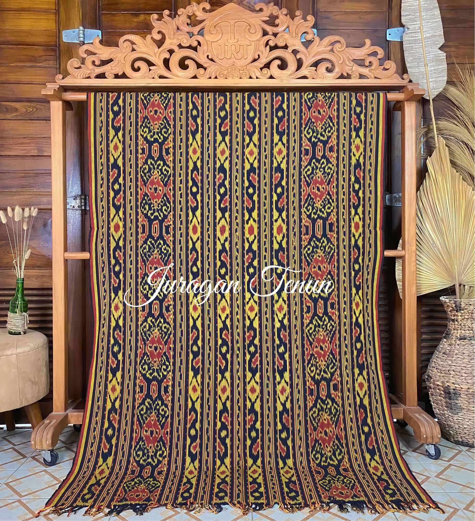 Kain Tenun Blanket Motif Maluku