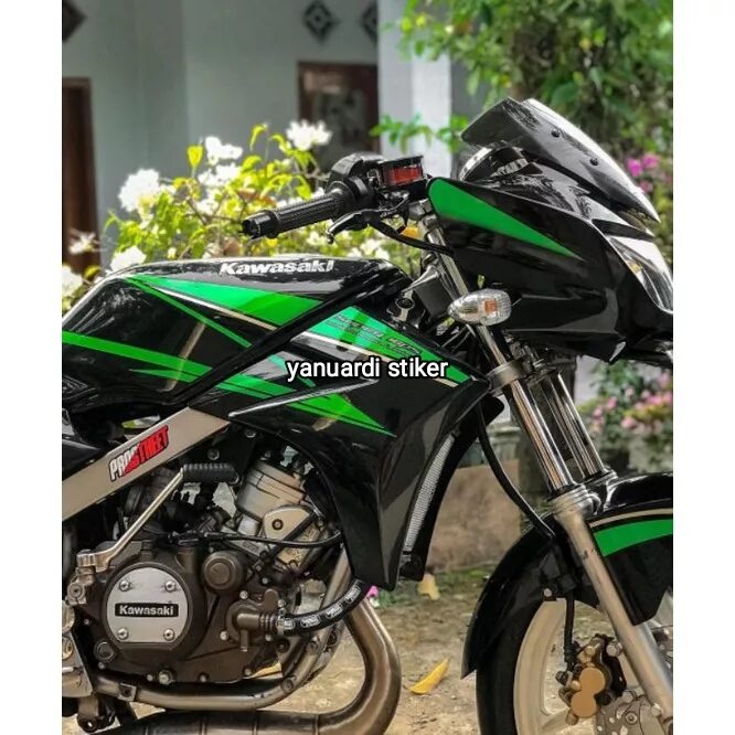 Ninja 150 deals r 2015