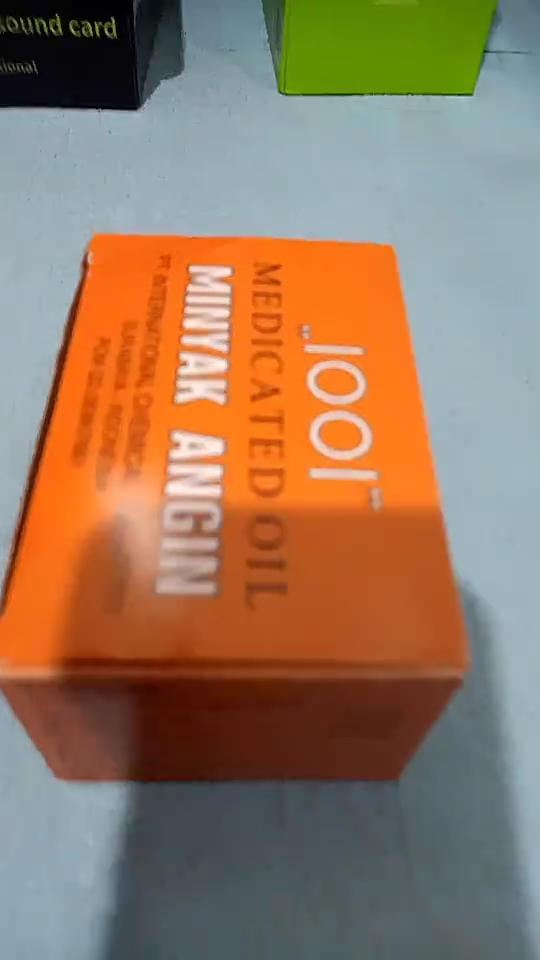 Sochlari, qoltiqlari va oyoqlari soqollanmagan ayollar