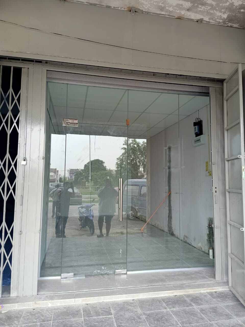 Pintu Kaca Flooringhe Mm Tempred Lazada Indonesia