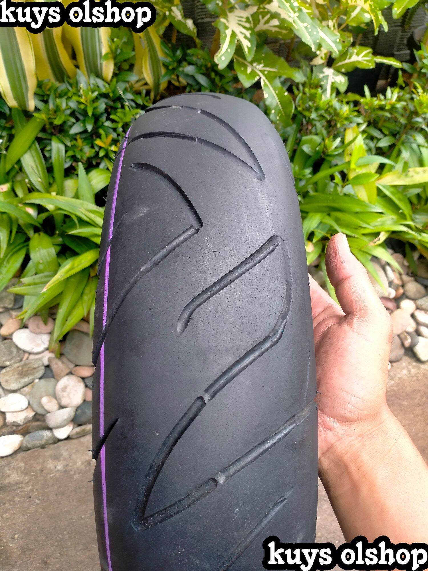 Ban Belakang Motor Metic Ukuran 120/70 Ring 14 Tubeless Giá 27,000 Đồng*Miễn phí vận chuyển