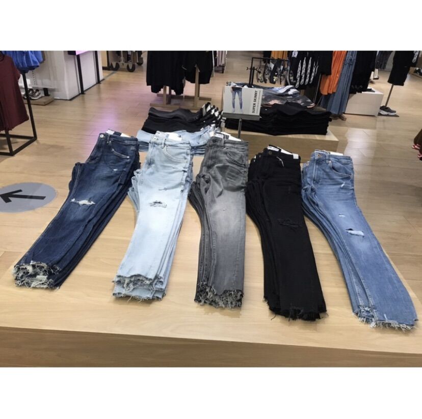 Celana Bershka Original Jeans Bandana Bershka Ripped Jeans Skinny - Main Image