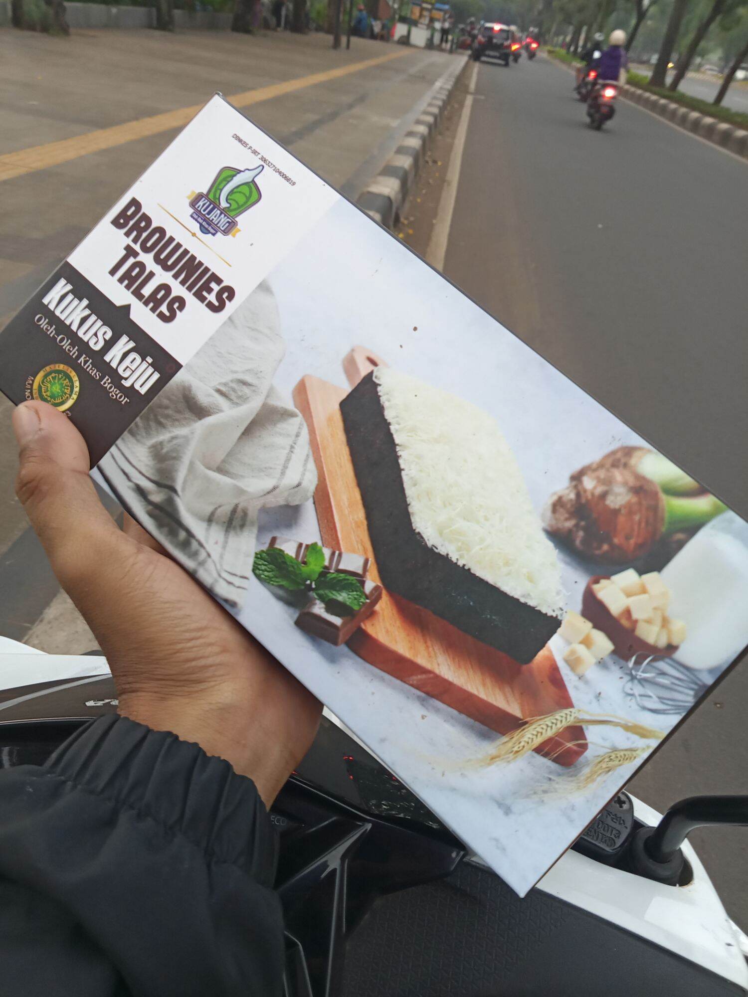 brownis talas khas Bogor by kujang Lazada Indonesia