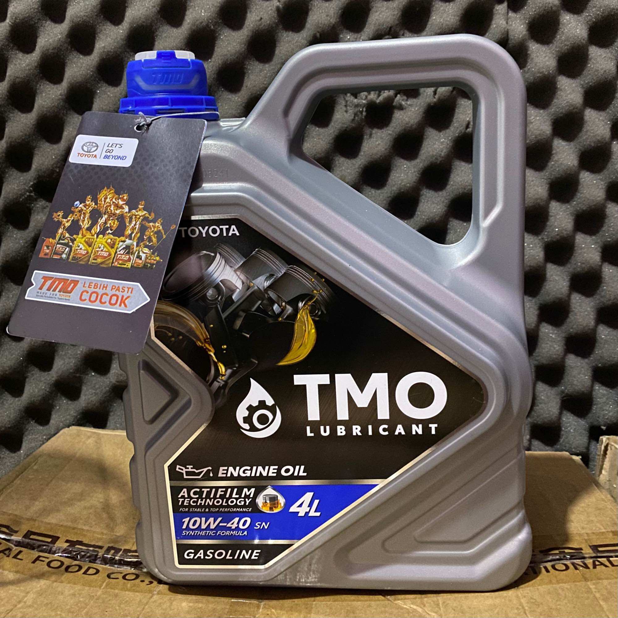 Baru! Oli Mesin Mobil Toyota TMO 10W-40 4L untuk bensin / oli tmo bensin 10w40 4 liter tmo biru asli original ori Giá 244,329 Đồng*Miễn phí vận chuyển
